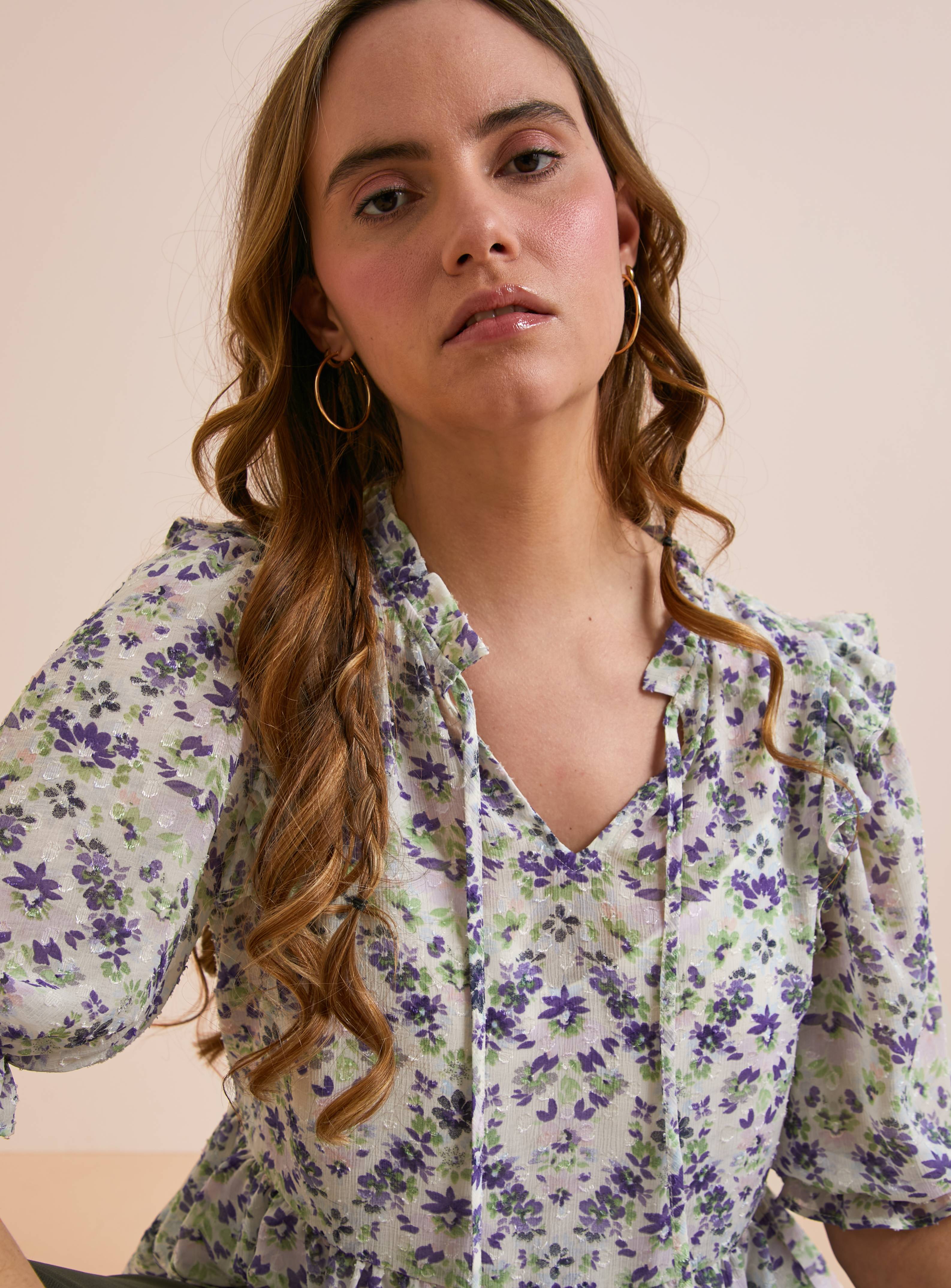 Everbelle Trellis Floral Dobby Blouse 14 - Image 2